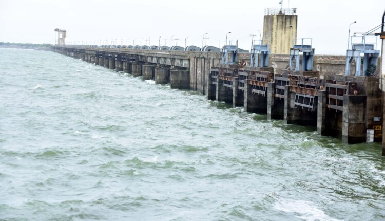 Closing of SRSP project gates