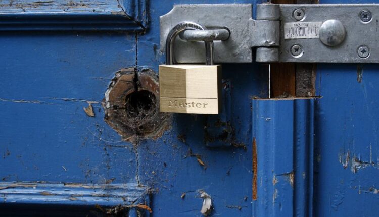 The contractor who locked the government school